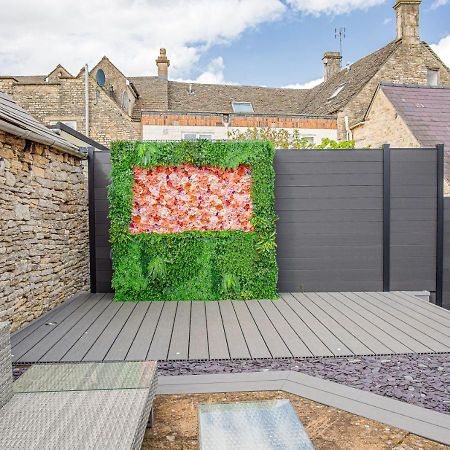 Maple Rose - 2 Bed With Garden In Minchinhampton! Βίλα Εξωτερικό φωτογραφία