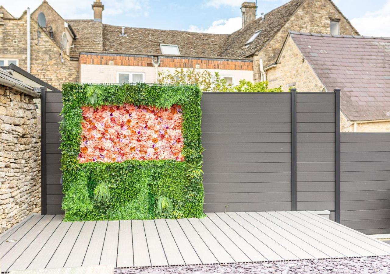 Maple Rose - 2 Bed With Garden In Minchinhampton! Βίλα Εξωτερικό φωτογραφία